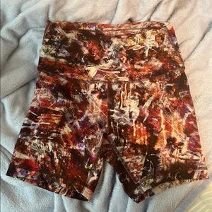 Lululemon wunder train biker shorts